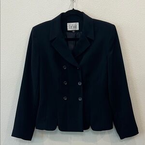 Le Suit Women's Classic Black Double-Breasted Blazer Fully Lined Cropped Fit